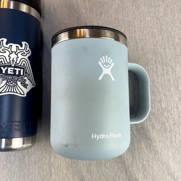 Bundle 3 preowned Yeti Hydro Flask Blue Tumblers Thermos Insulated - Picture 3 of 7